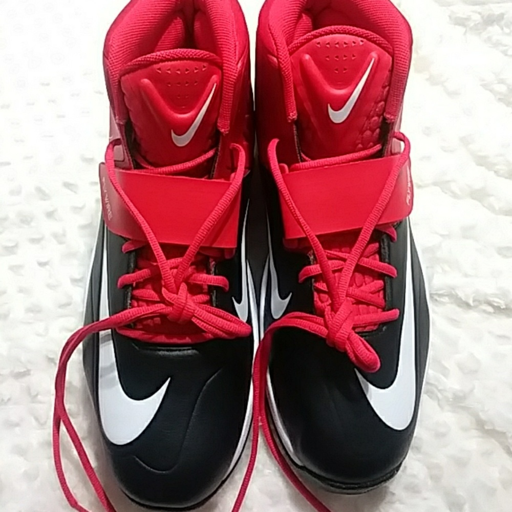 NWOB Nike flywire football cleats red/black/white